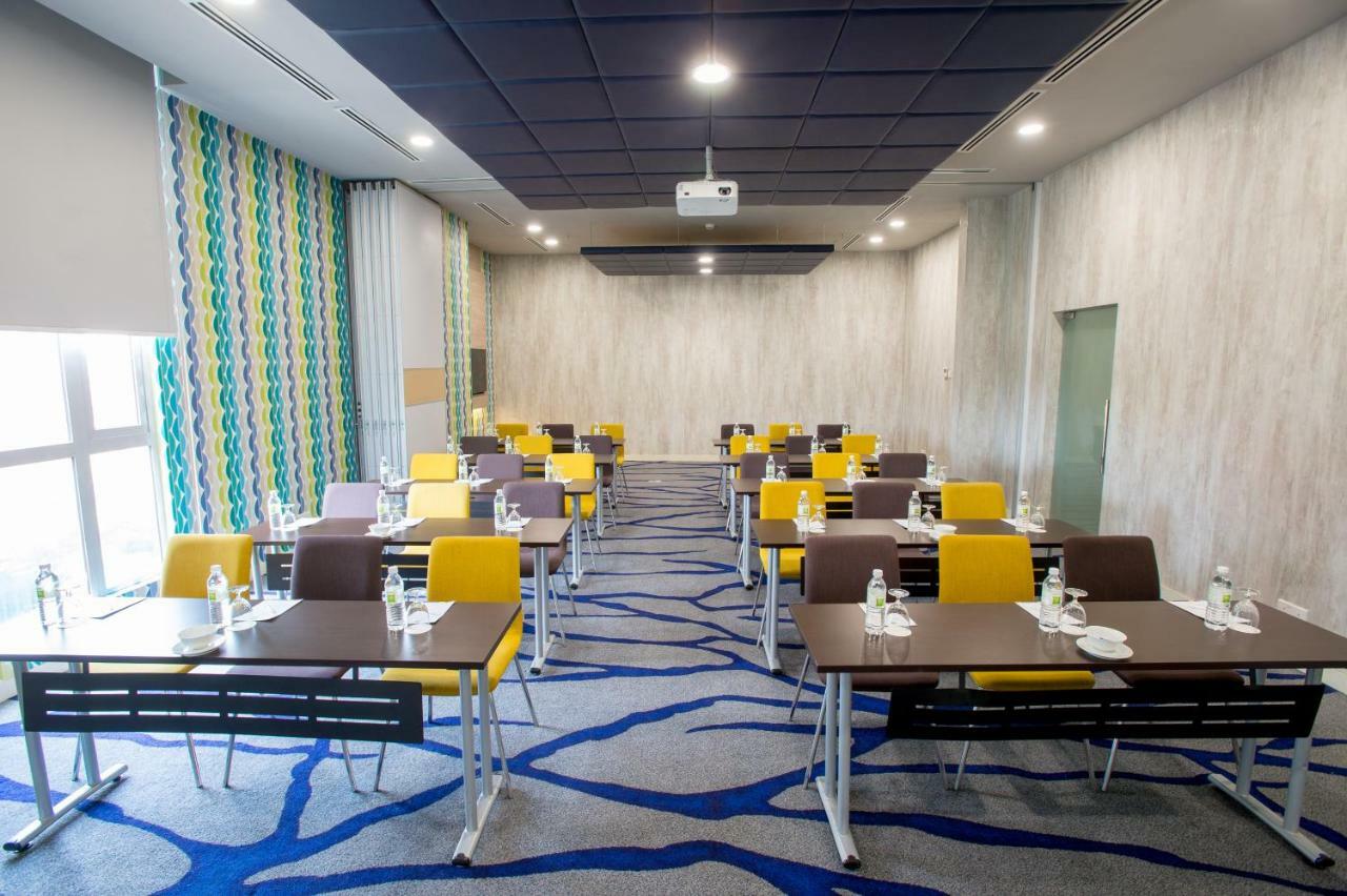 Hotel Ibis Styles Kuala Lumpur Sri Damansara Petaling Jaya Exterior foto